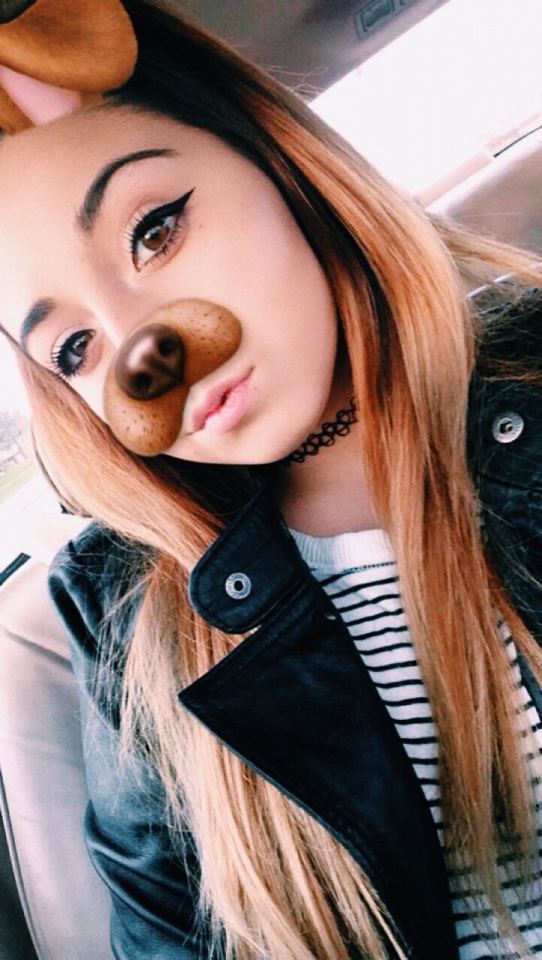 Cute Brunette #6pic2pQC