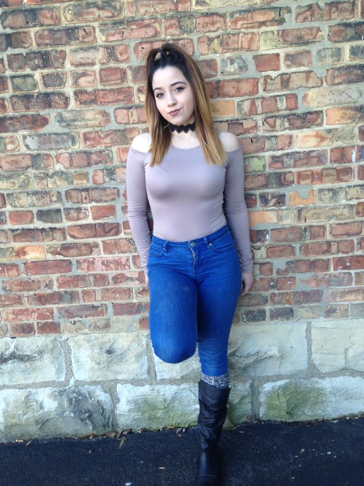 Cute Brunette #FUZmP9eL