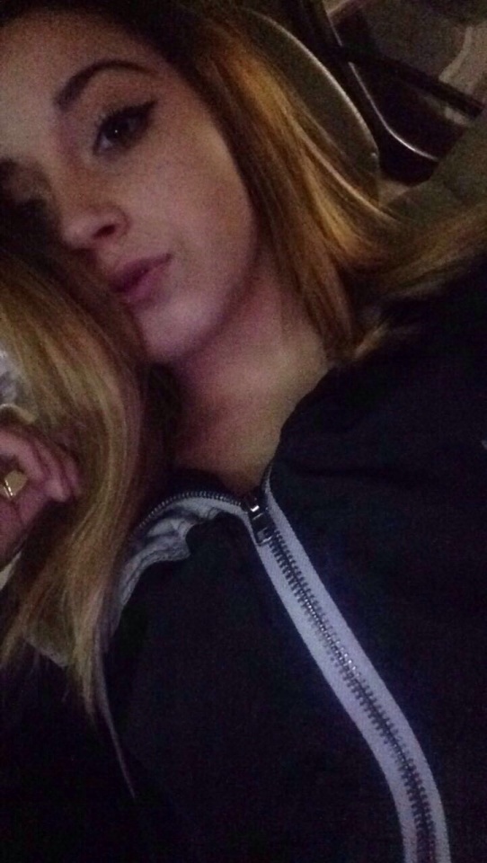 Cute Brunette #GhXSvCxF