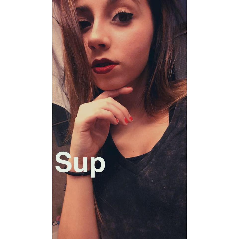 Cute Brunette #K5xaVhkm