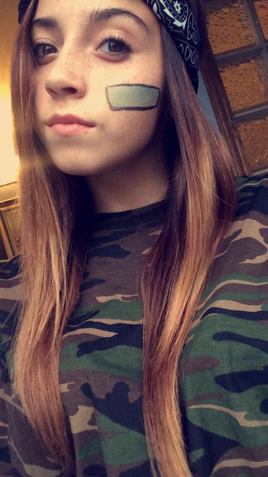 Cute Brunette #cXQ3nnFk