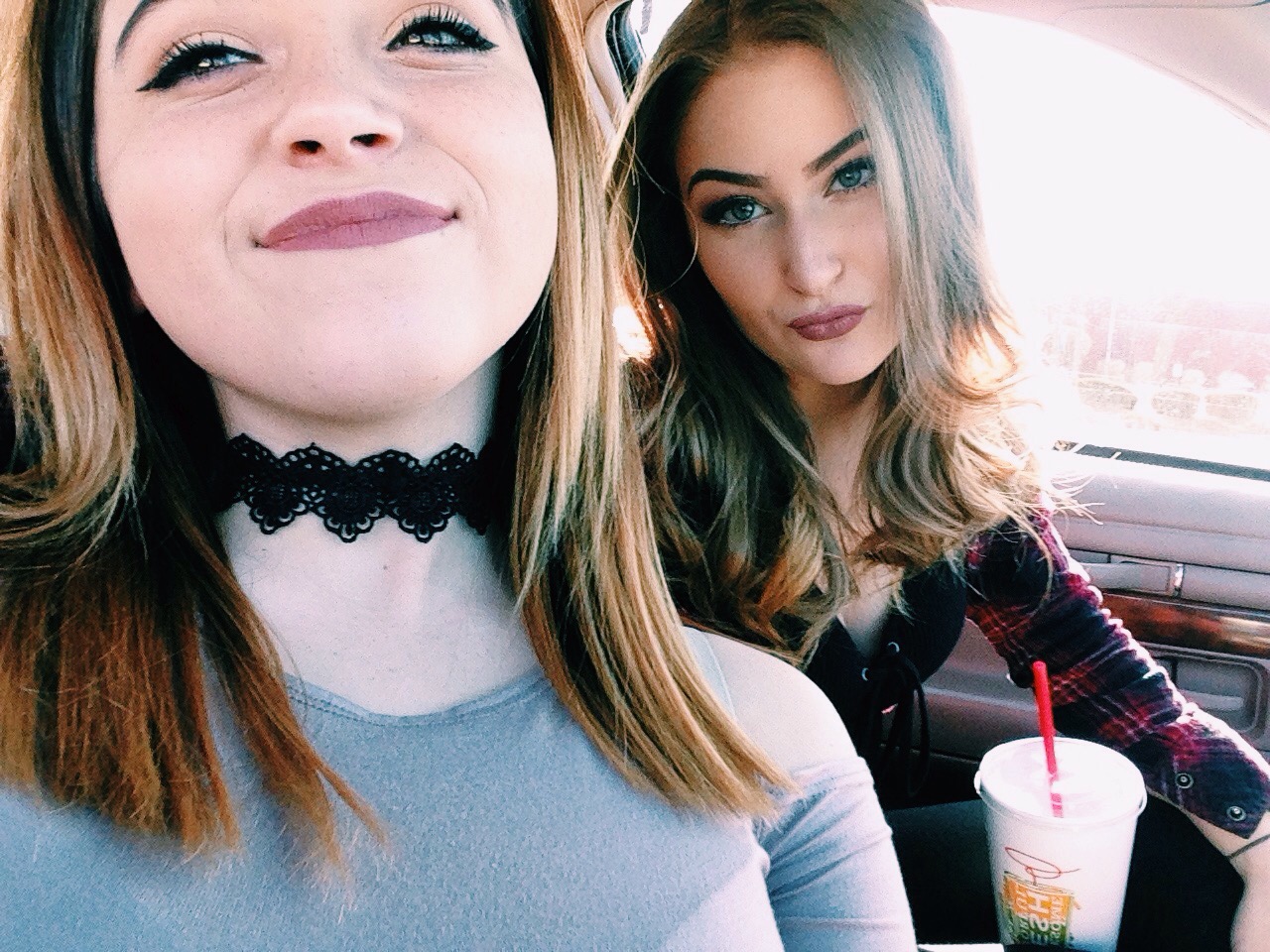 Cute Brunette #nKLrw1LJ