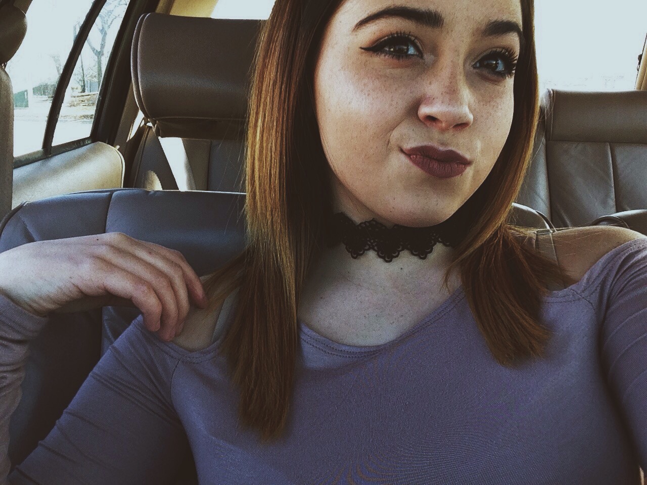 Cute Brunette #v1YXCeIb