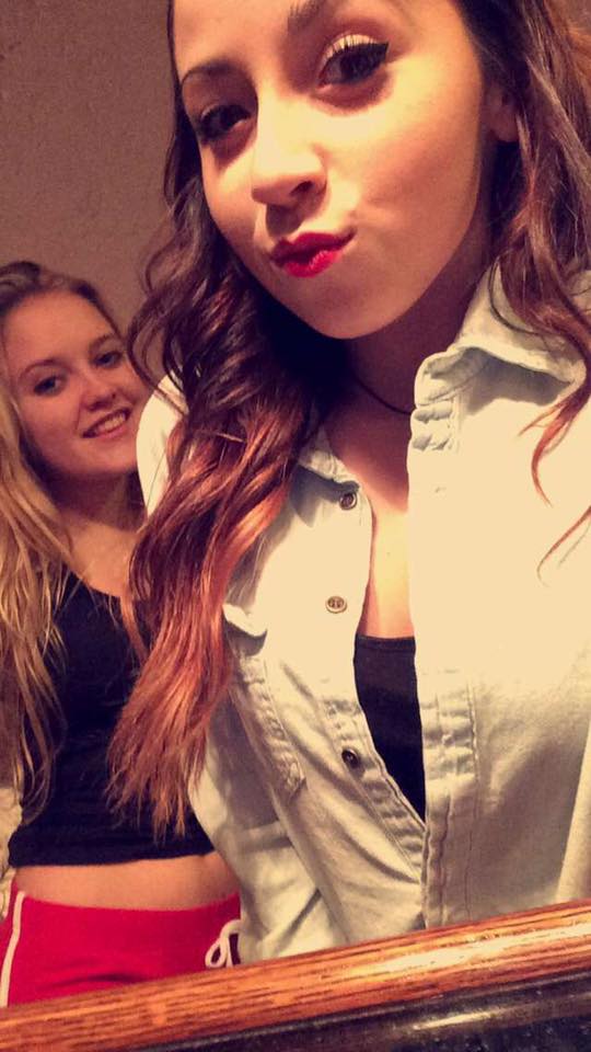 Cute Brunette #wva8LQqs