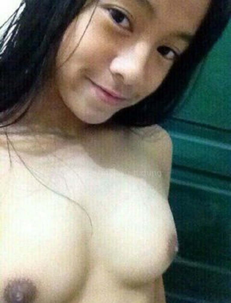 Efira #qg1xewiI