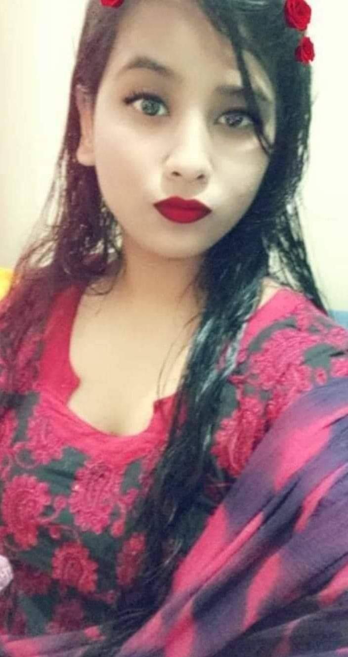 Bangladeshi girl with huge boobs full...