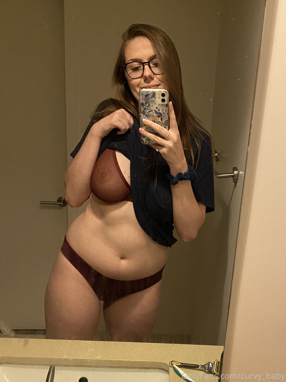 Curvy 4 #h53j3wjG