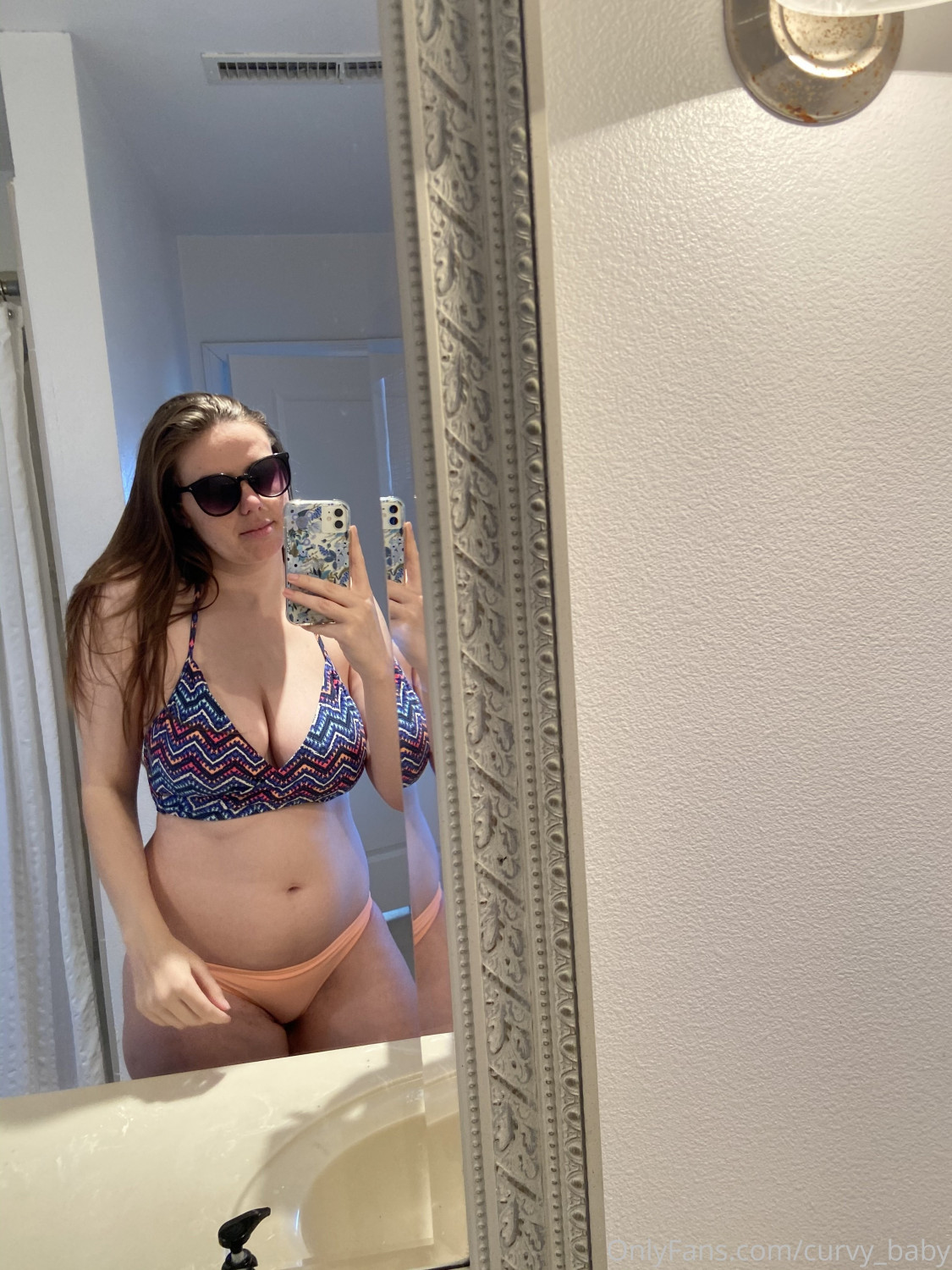 Curvy 4 #pqtRrKmA
