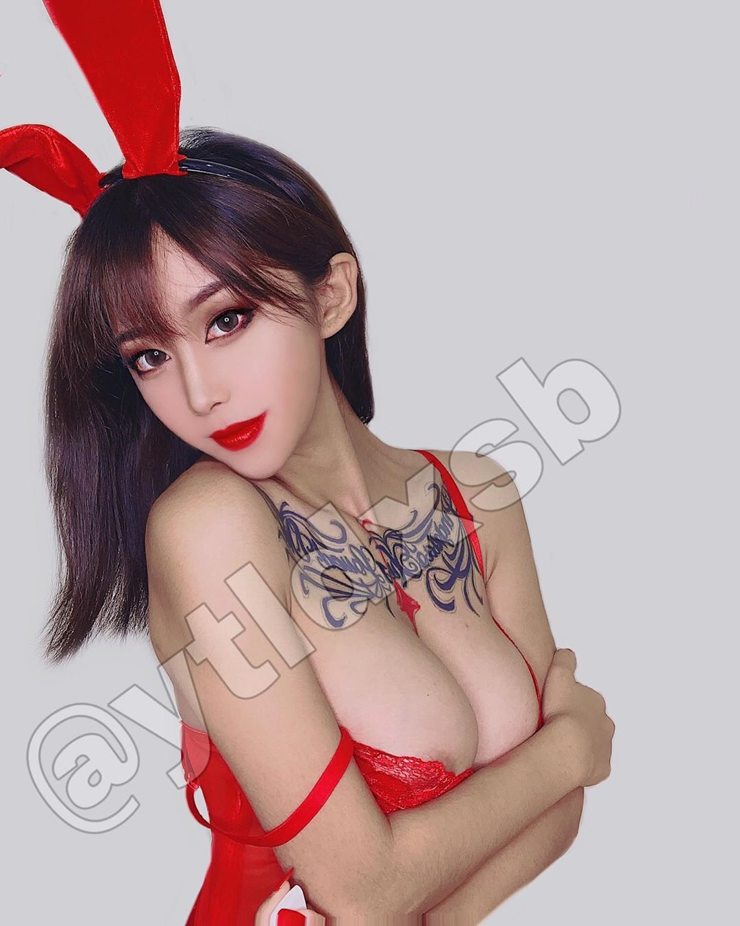 推特爆乳女神人称小范冰冰-1 #WrELMPB0