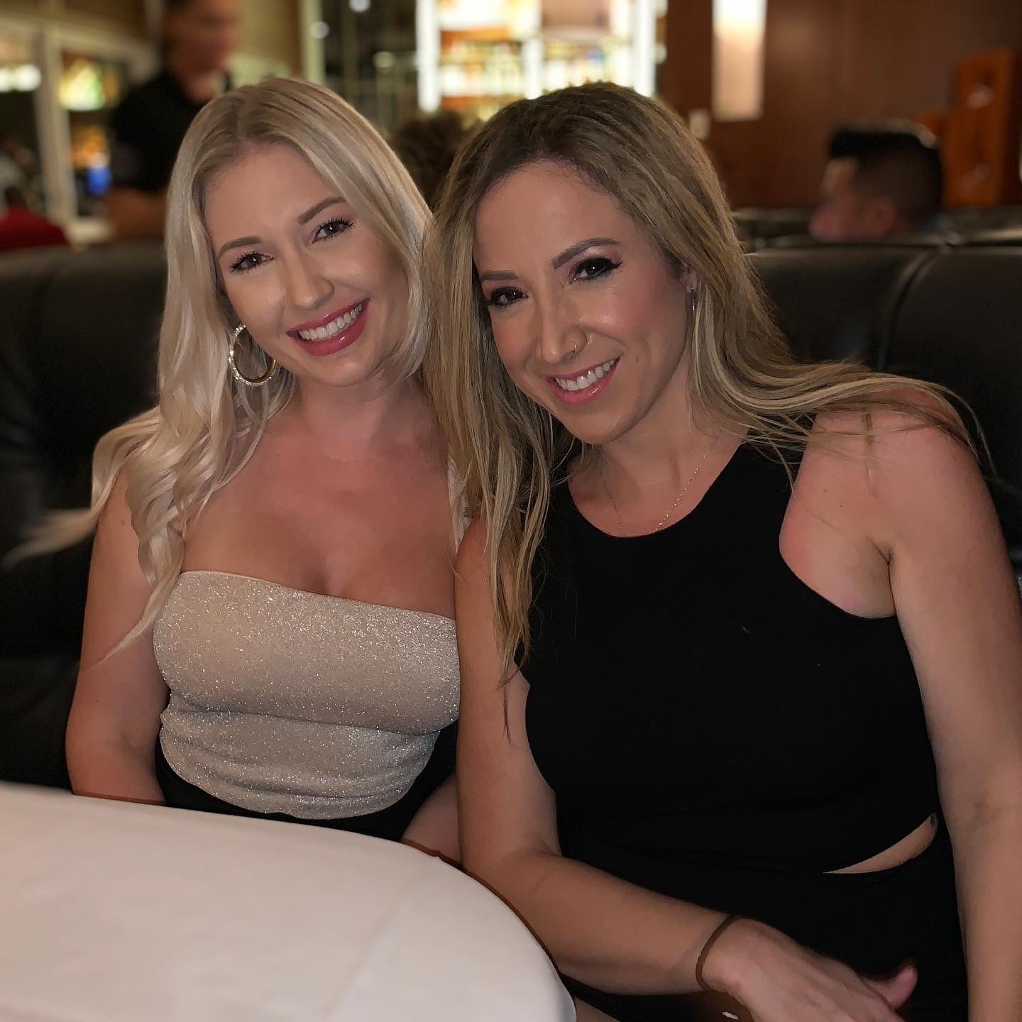 Lesbian Sisters Onlyfans - Porn Videos and Photos picture