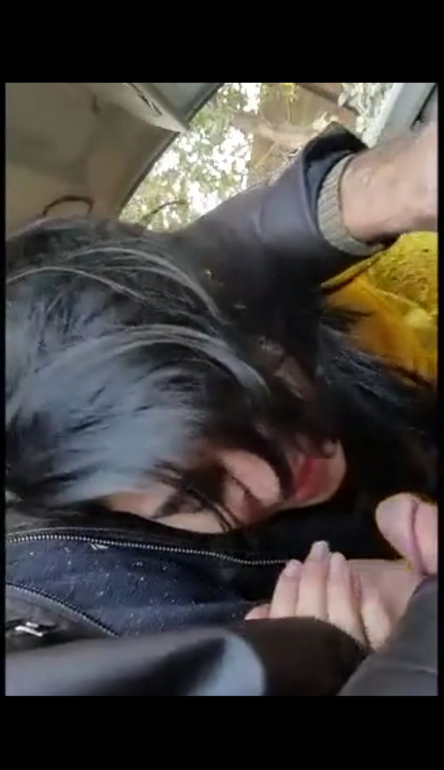 Pakistani 🔥gf bf college sucking dick in Car ➡️ 💯 leak video ⬅️ -... picture