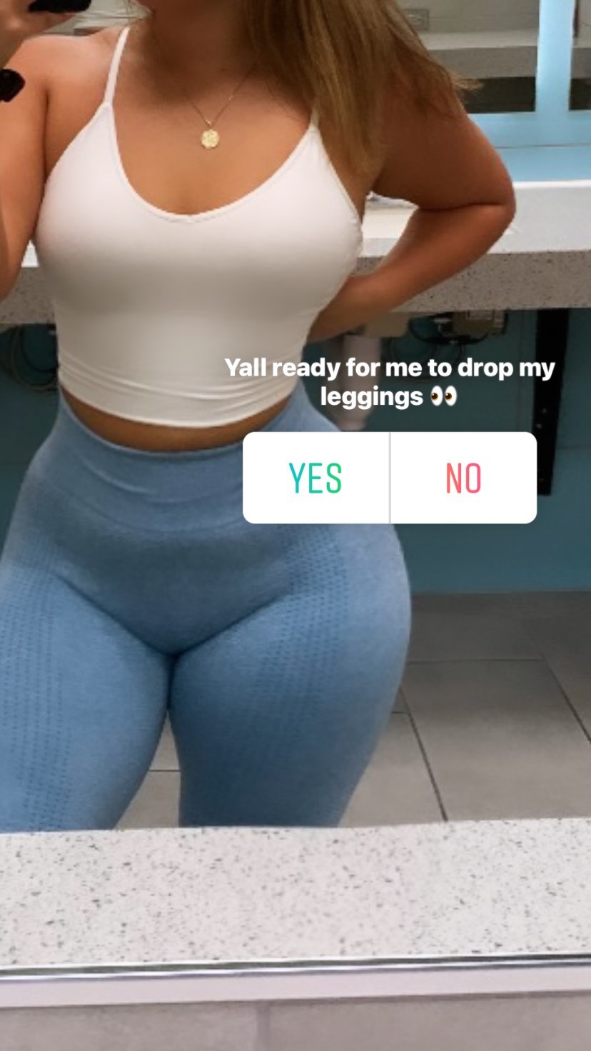 Imagine the back shots #Hos7ocsG