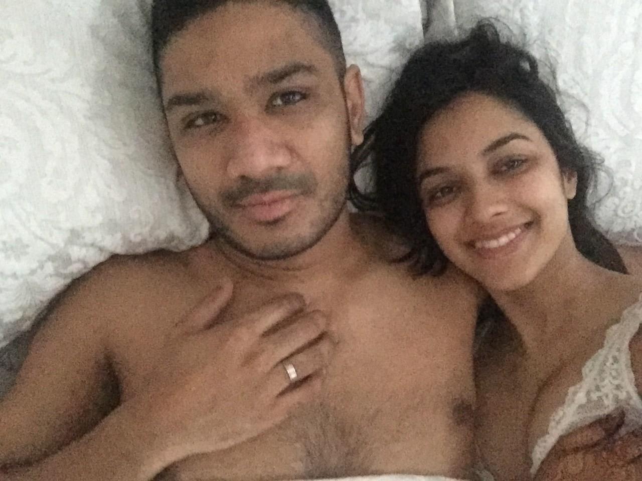 Honeymoon Arab couple FuLL album + videos leaks .. ➡️ downlod free :-🤤😍😍 #mQF3Qzqe
