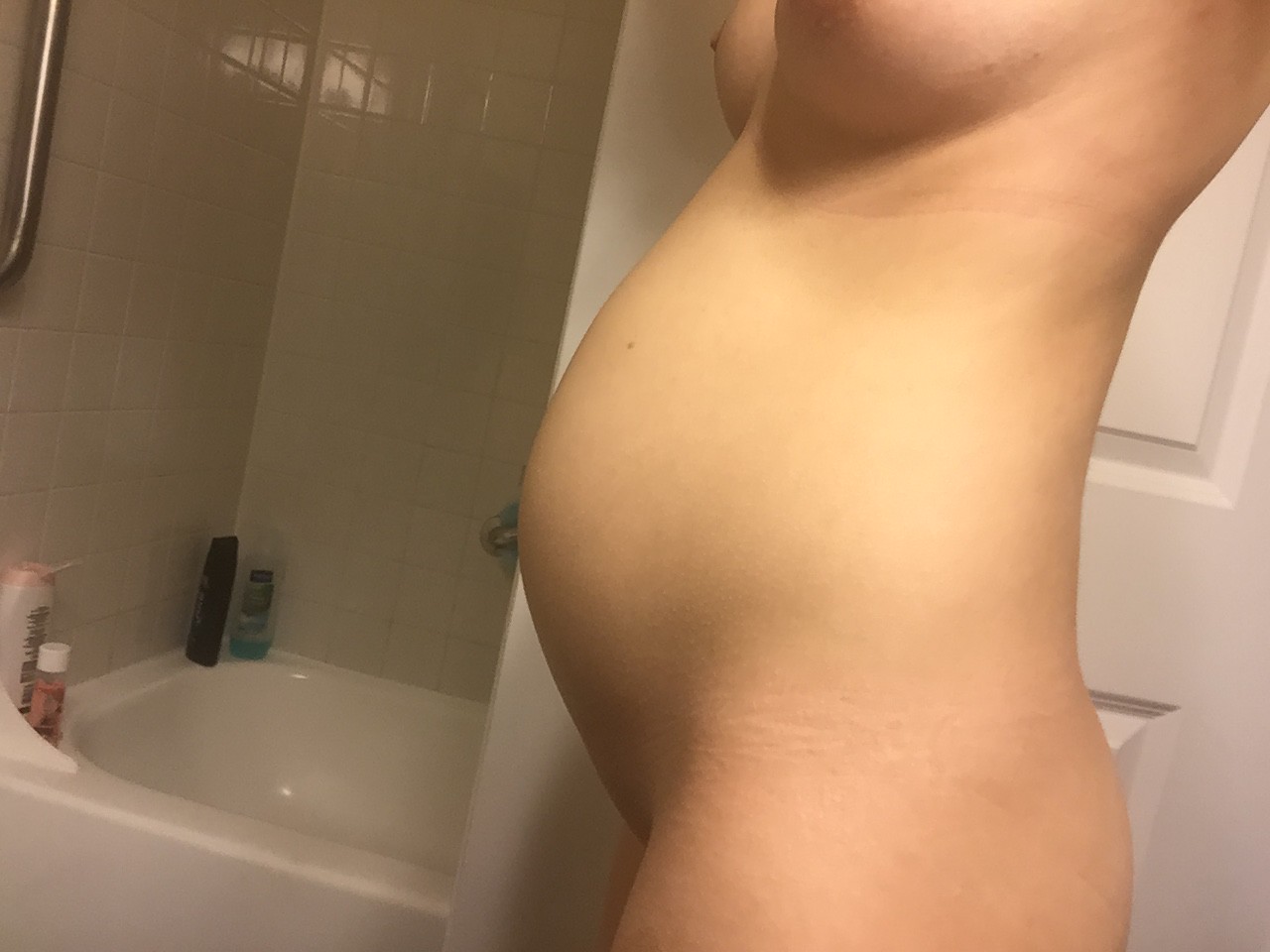 Nude Pregnant Selfies