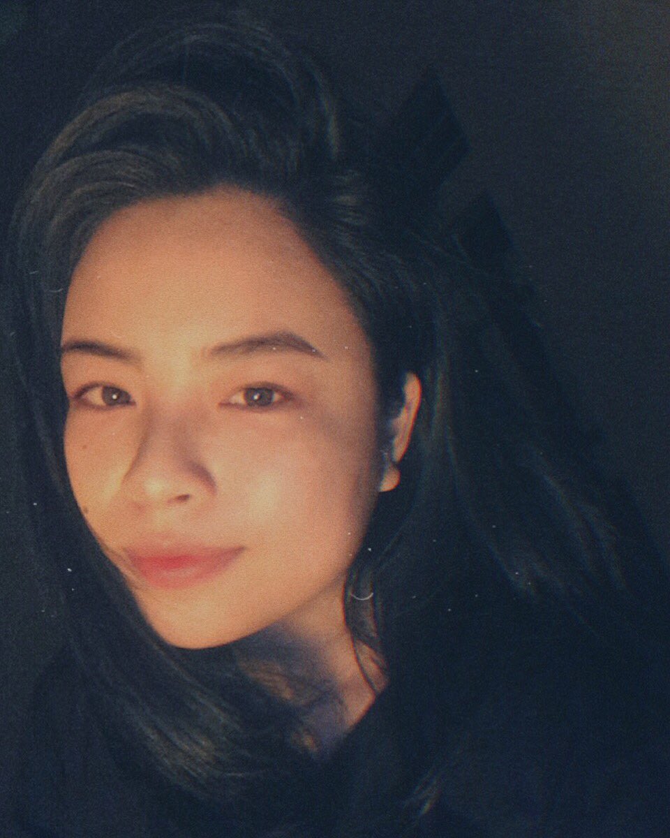 Barbara Crooked - Asian Vietnamese Girl #4unbs0rJ