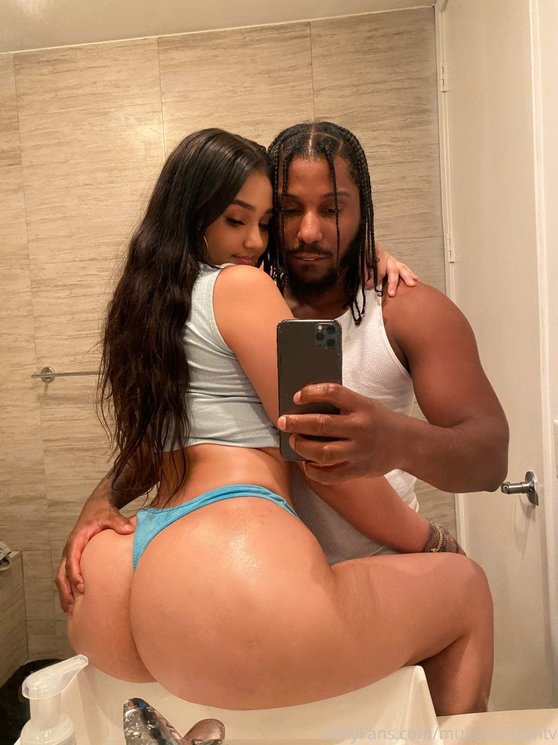 Latina Big Ass - Big Booty Latina Leaks - Porn Videos & Photos - EroMe