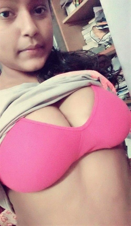 FAMOUS BIGBOOB HORNY INDIAN GIRLFRIEND #Z7GXAOtn
