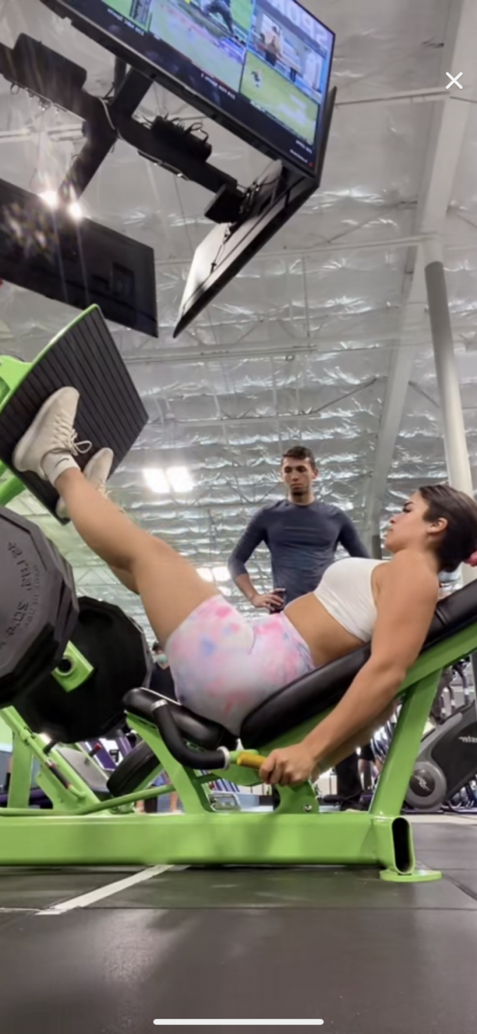 Gym girl with a fat ass #2 #GUAaPhbW