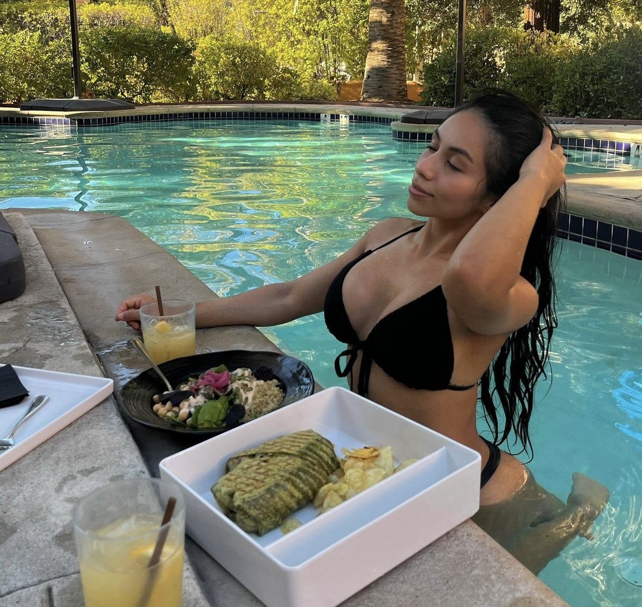 Fit babe has the perfect ass #kyY3474L