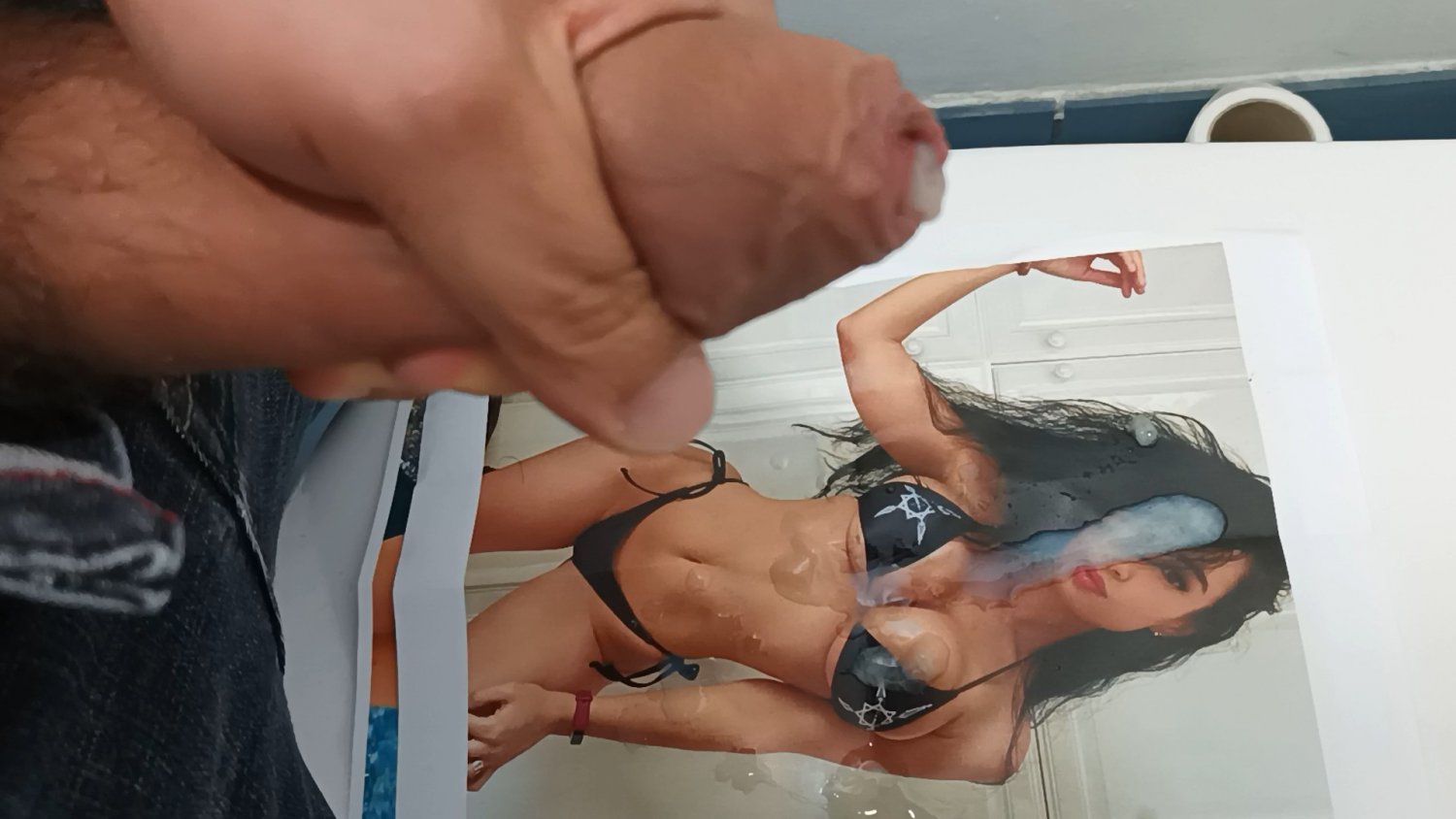 paris roxanne cumtribute #V9WmoOzd