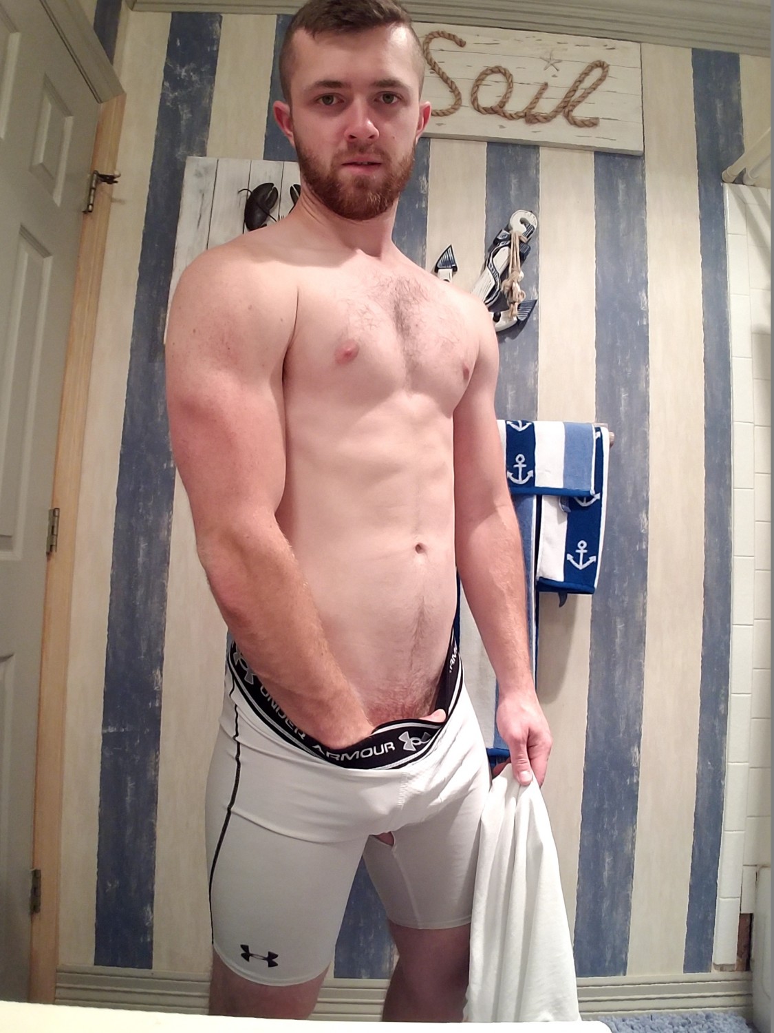 White Compression 2 #5EGaS0kB