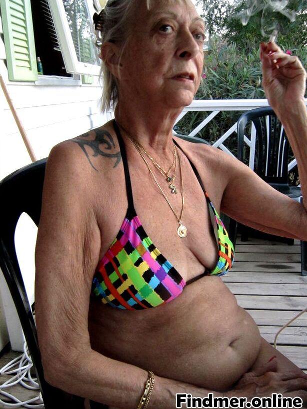 BIKINI #2HT5UvGL