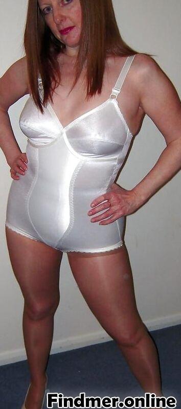 Girdle and Pantyhose worn by plain everyday women – Nov #senqbkkj