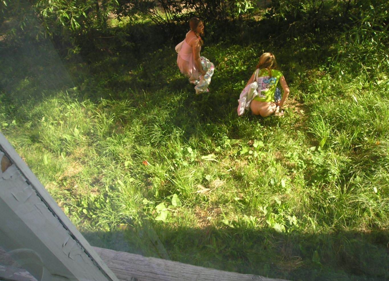 Amateur Girls Caught Peeing (part 6) #HvnCIKvr