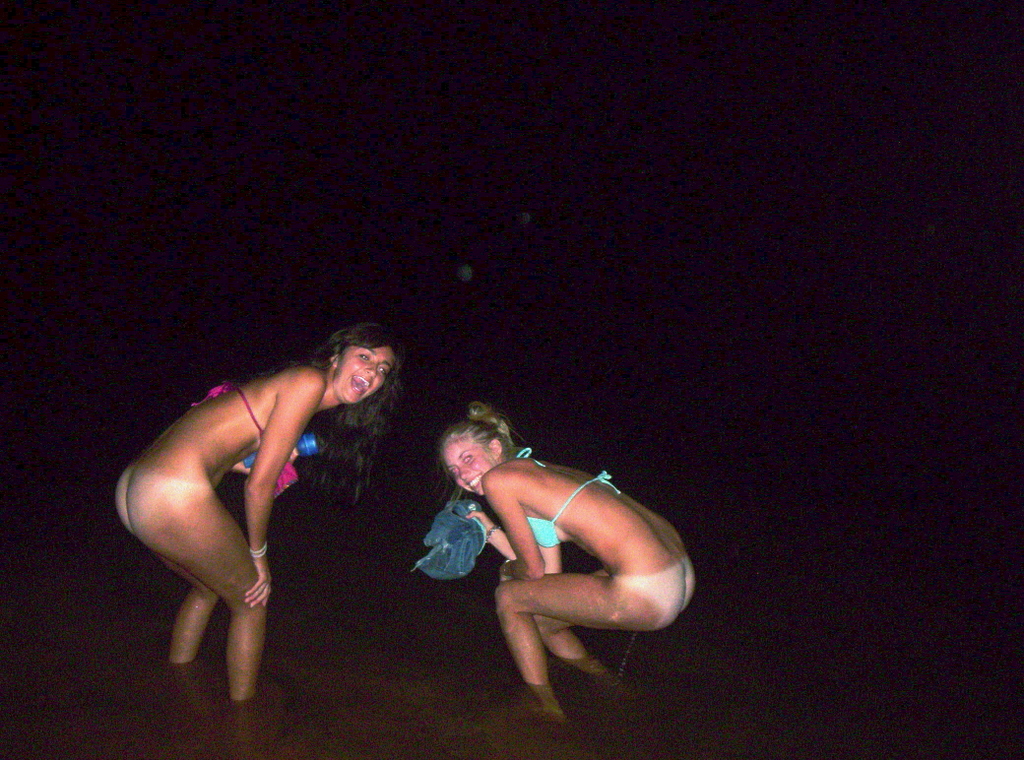 Amateur Girls Caught Peeing (part 6) #JfHTlLPm