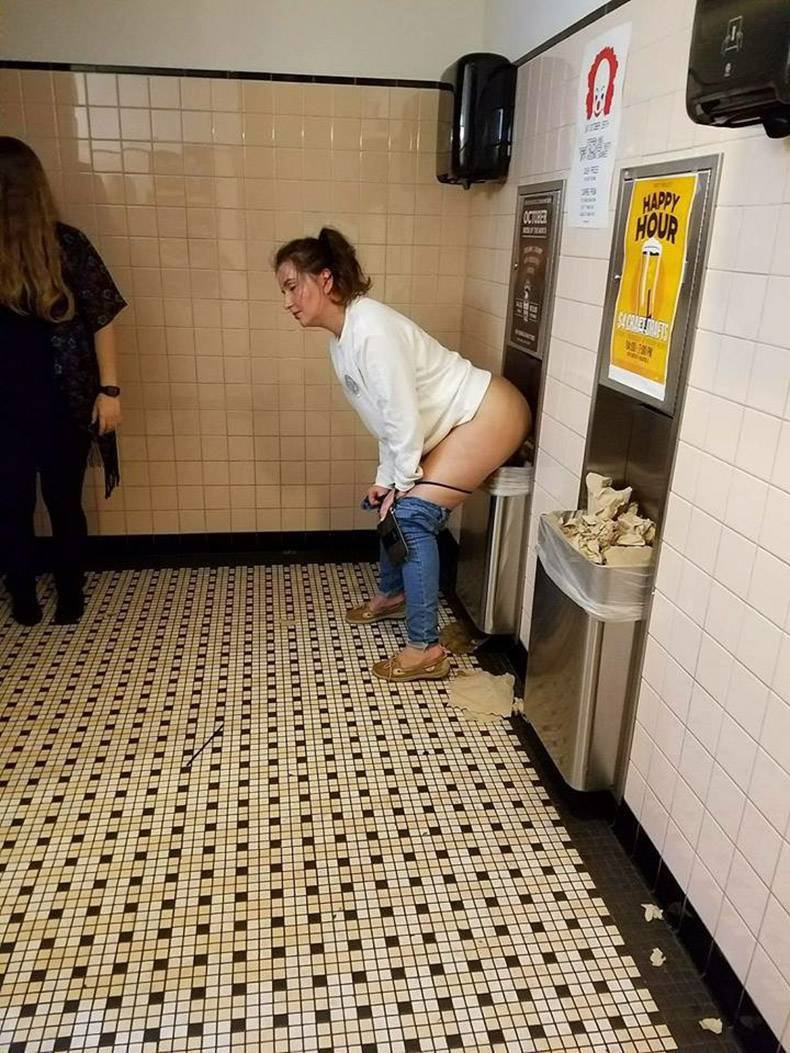 Amateur Girls Caught Peeing (part 6) #dmMkvkBr