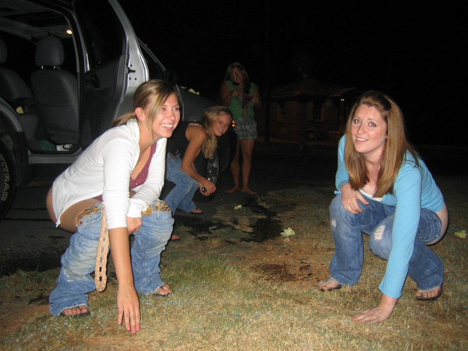 Amateur Girls Caught Peeing (part 6) #ekc5tMYb