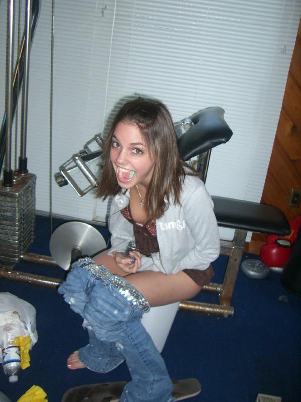 Amateur Girls Caught Peeing (part 6) #grxiTpXr