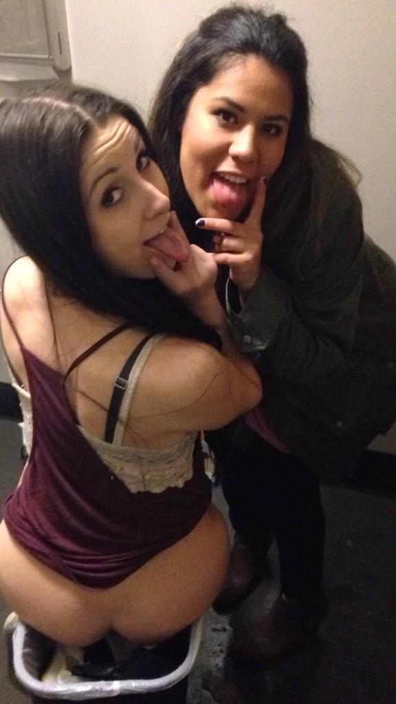 Amateur Girls Caught Peeing (part 6) #wfO6Hz1X