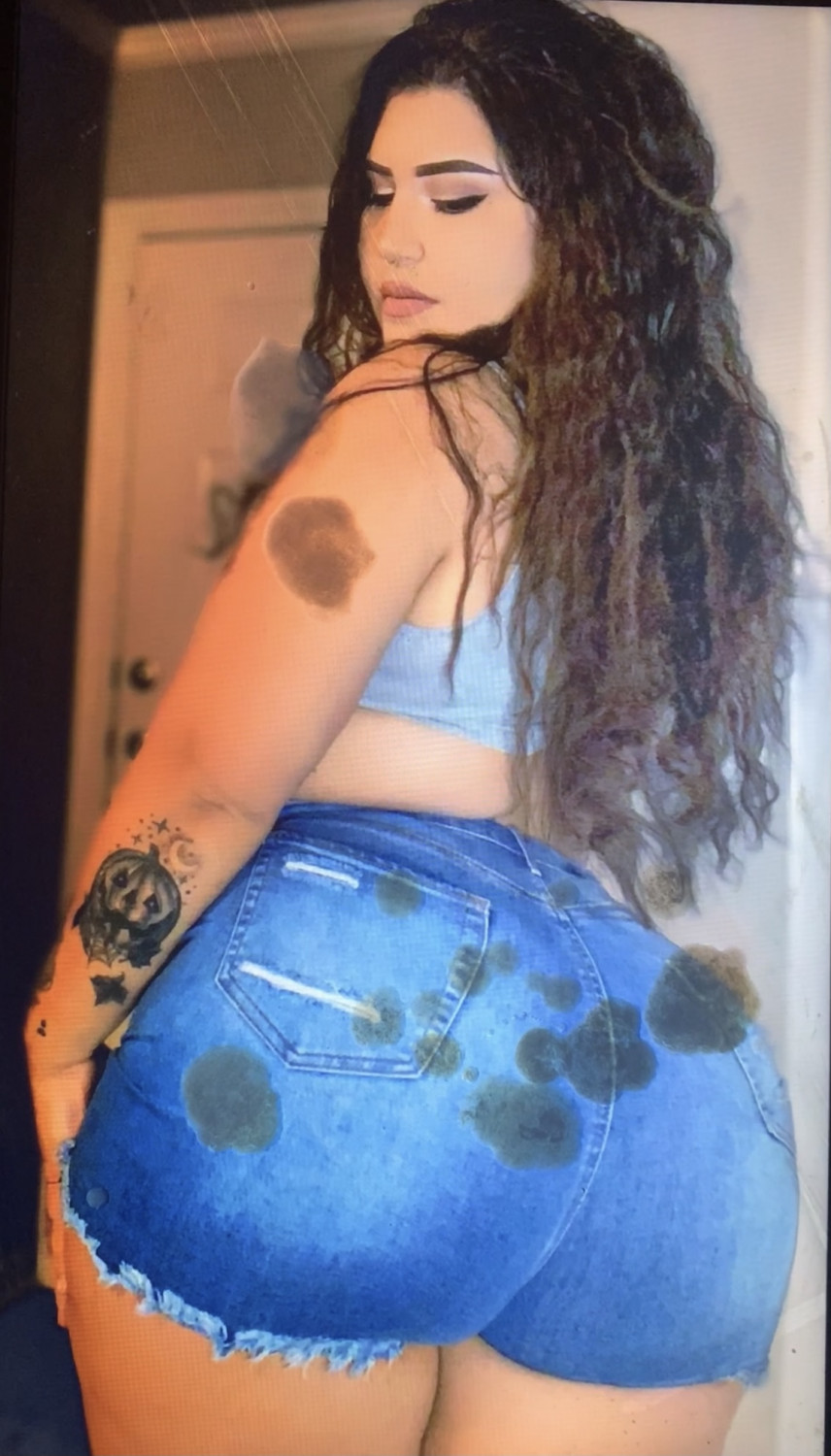 Cum On Big Booty - Big Booty Latina in Jean Shorts Cum Tribute - Porn - EroMe