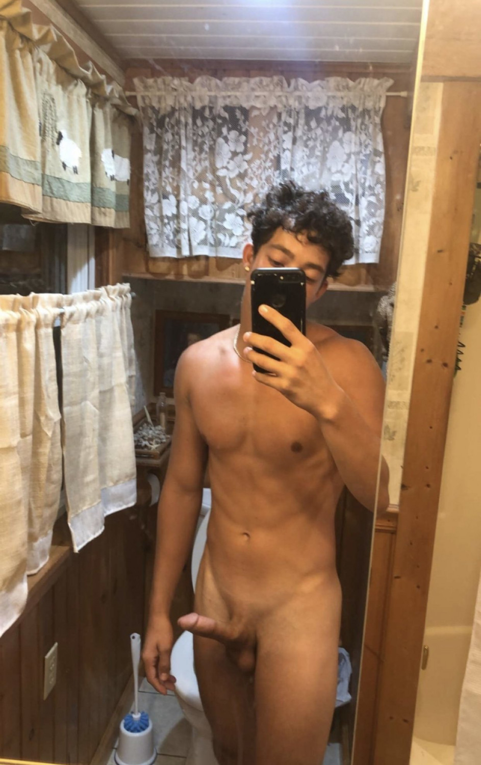 Cocks Points Striaght Up #Mo6e6t64
