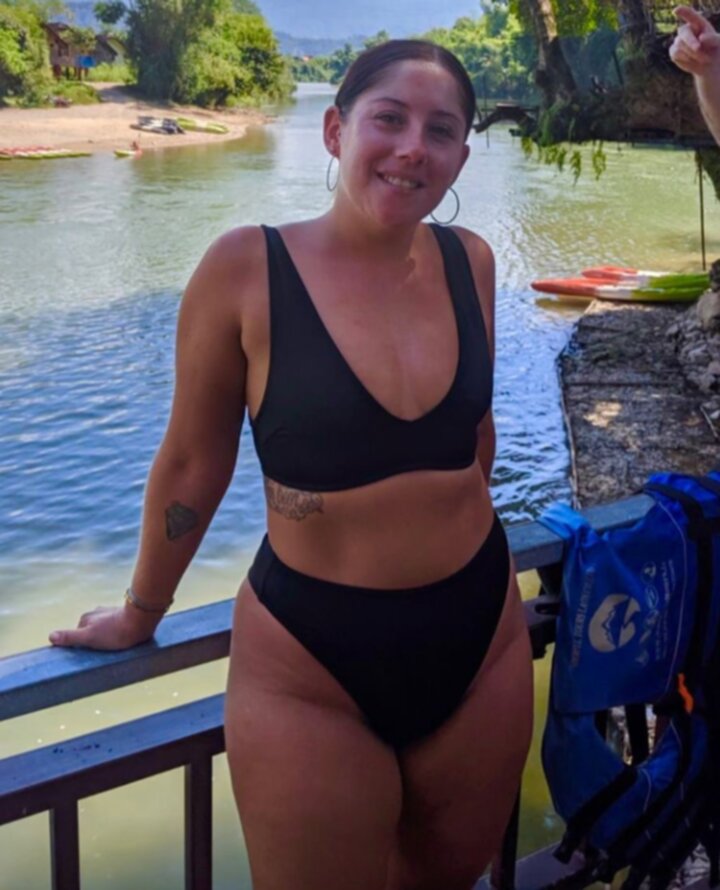 Exposed gf #3QBSy8Kq
