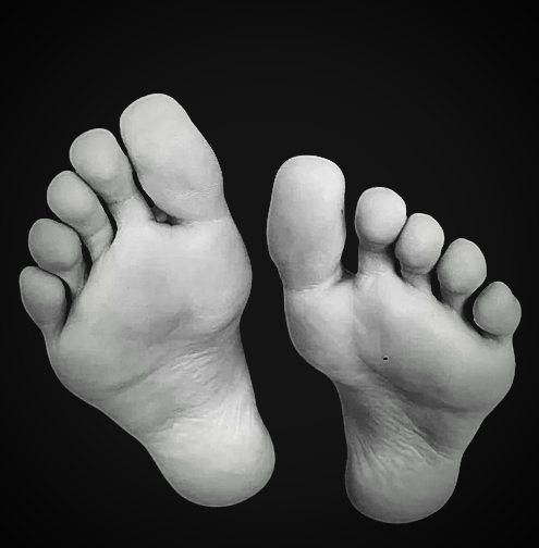 my feet #2C9aNBOi