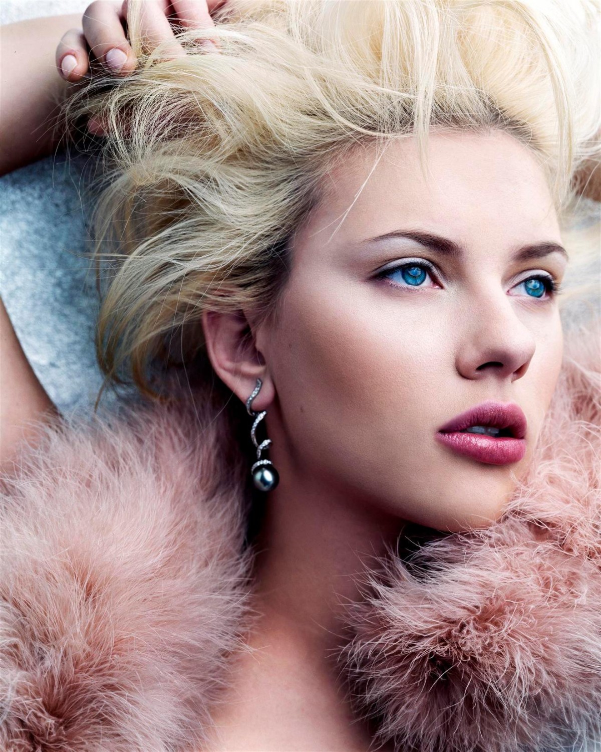 Scarlett Johansson, part 1 #UsBER19t