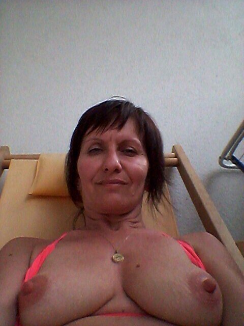 Chech wife Lucy #Ow78Qdpb