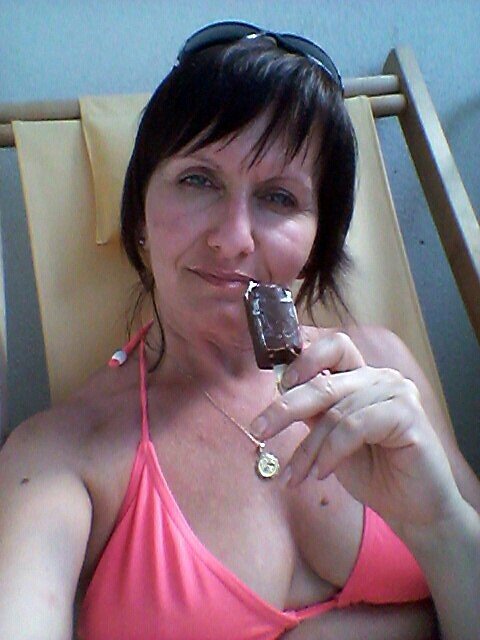 Chech wife Lucy #iD9rNVeS