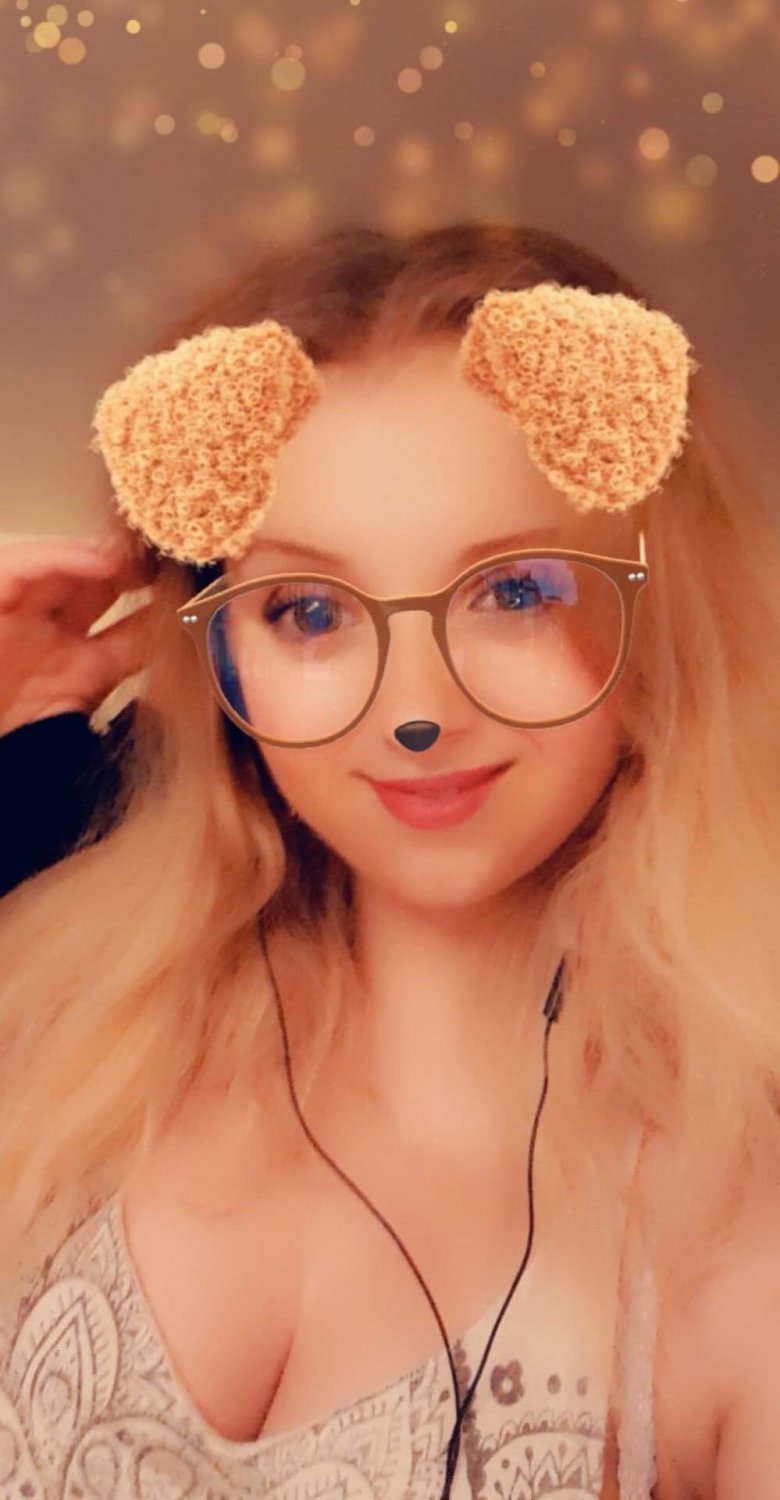 Say hey to Maria guys let’s make her cuck proud #MF9Zacb1