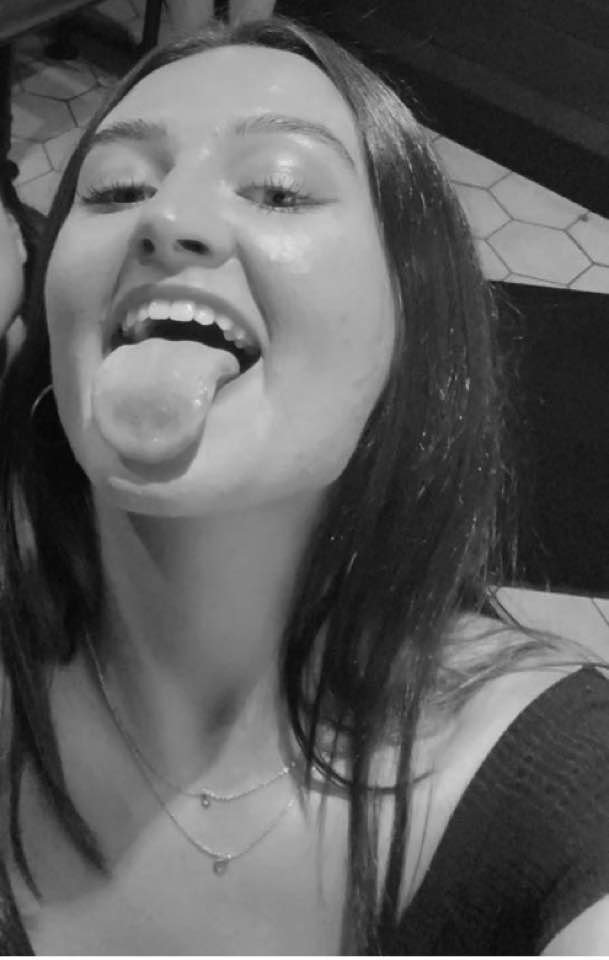 Slut from Tinder: Cam, 19 #c1eFNY9j